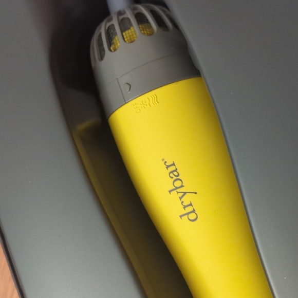 DRYBAR Double Shot hair dryer brush - Picture 4 of 4